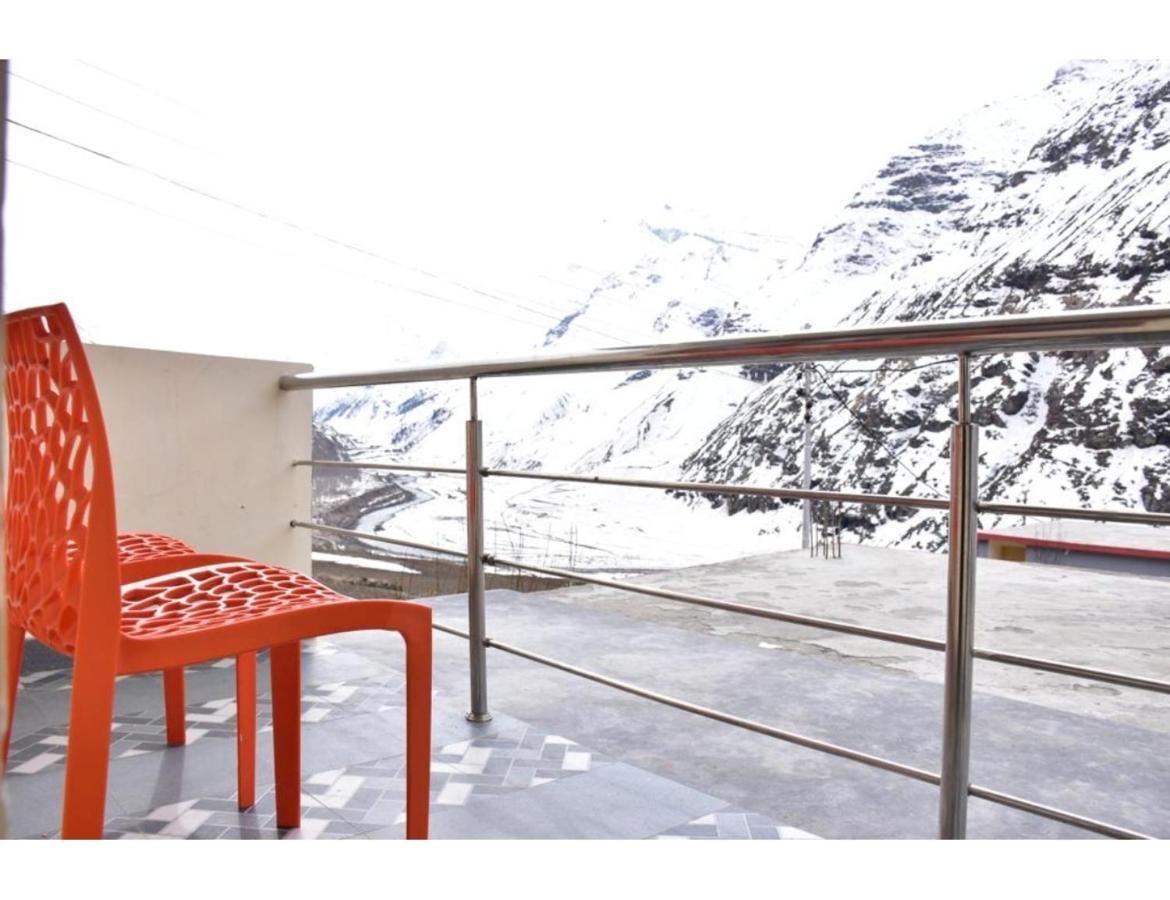 Hotel Peak View, Lahaul Sissu Exteriör bild